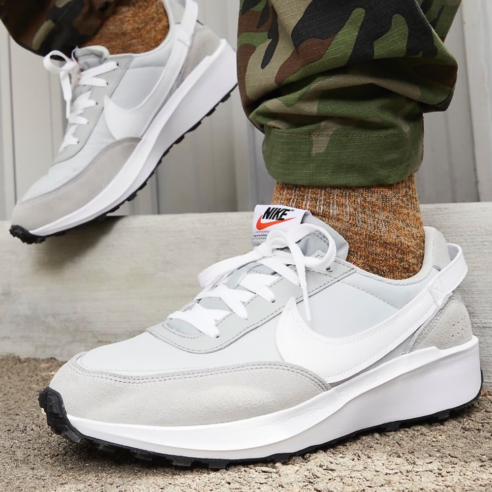 Nike Waffle Debut